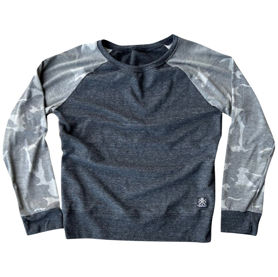 Women's Ultimate Camo Raglan Top